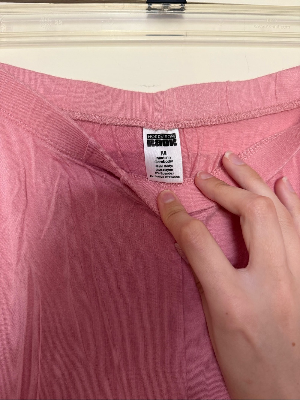 Nordstrom Rack 2 Piece Pajama Set Pink - M - Picture 5 of 6